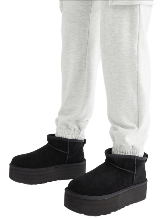 UGG Shoes - Ugg Classic Ultra Mini Platform Black New In Box Size 7